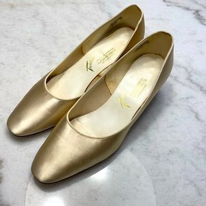 Vintage cream/ivory pumps by Tunica for A. Fonnesbech Made in England